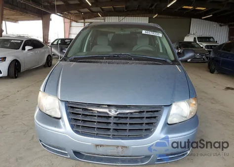 2006 Chrysler Town & Country из США, поврежденный, VIN 1A4GP45R46B702807